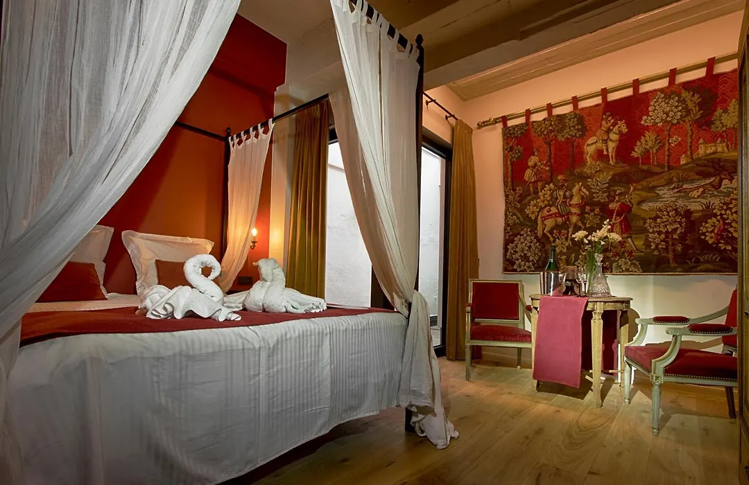 B&B Royal Swans - Adults-Only Boutique Stay In Bruges-1